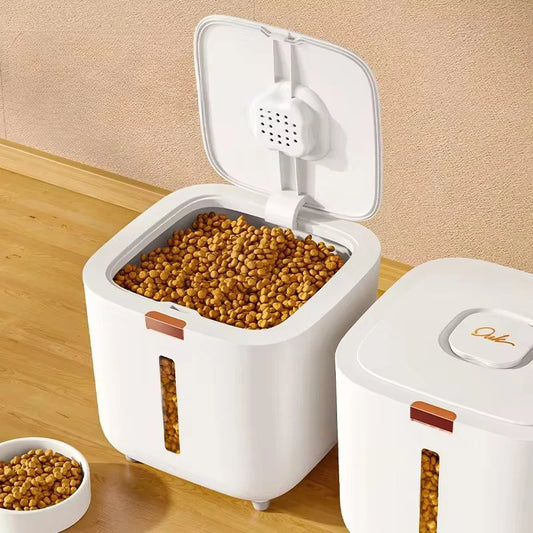 Large storage barrel. Food sealed, moisture-proof