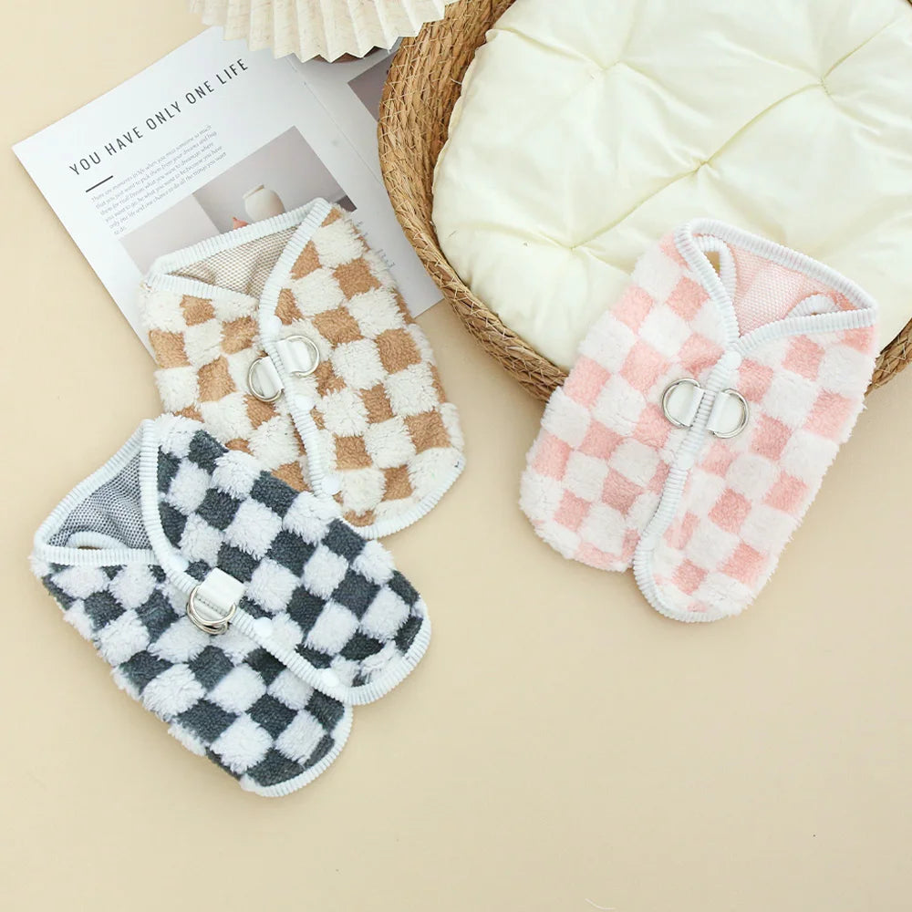 Autumn and winter checkerboard button cardigan with traction button for keeping dogs warm
