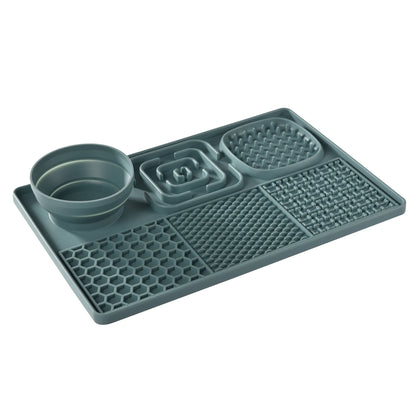 Silicone dog licking pad, slow feeder with suction cup for food and water without BPA