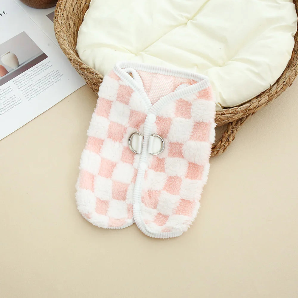 Autumn and winter checkerboard button cardigan with traction button for keeping dogs warm