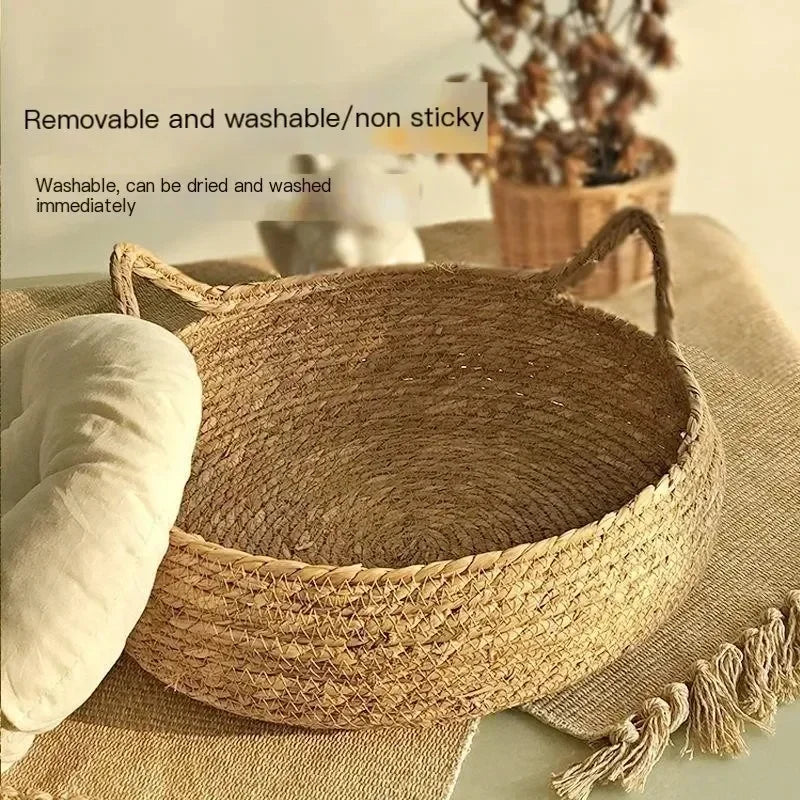 Give your cat the perfect spot to relax with this pure hand-woven rattan cat nest. Designed for all seasons, it includes a warm, removable, and washable pad to keep your pet comfortable year-round.